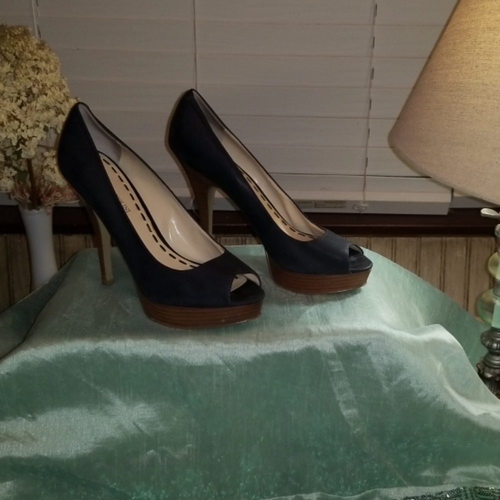 Enzo Angiolini Leather Open Toe Heels - Picture 4 of 8
